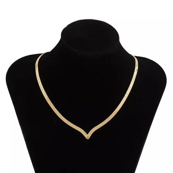 “Weekender" Minimalist Choker Business Casual-Weekend Gold Silver Gift Necklace - Picture 5 of 10